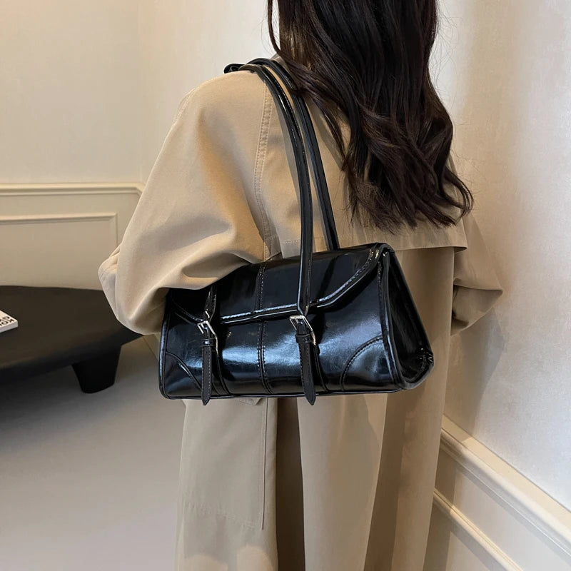 ARIA SHOULDER BAG