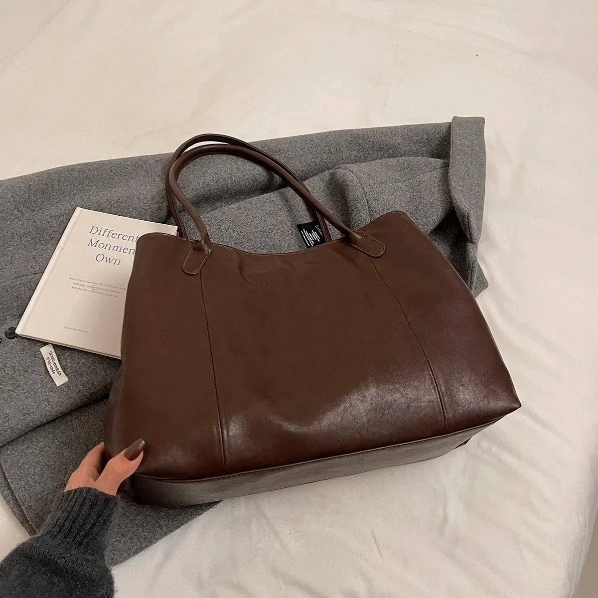 AVERY TOTE